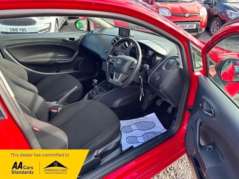 Begagnad Seat Ibiza FR 2014 Röd Halvkombi