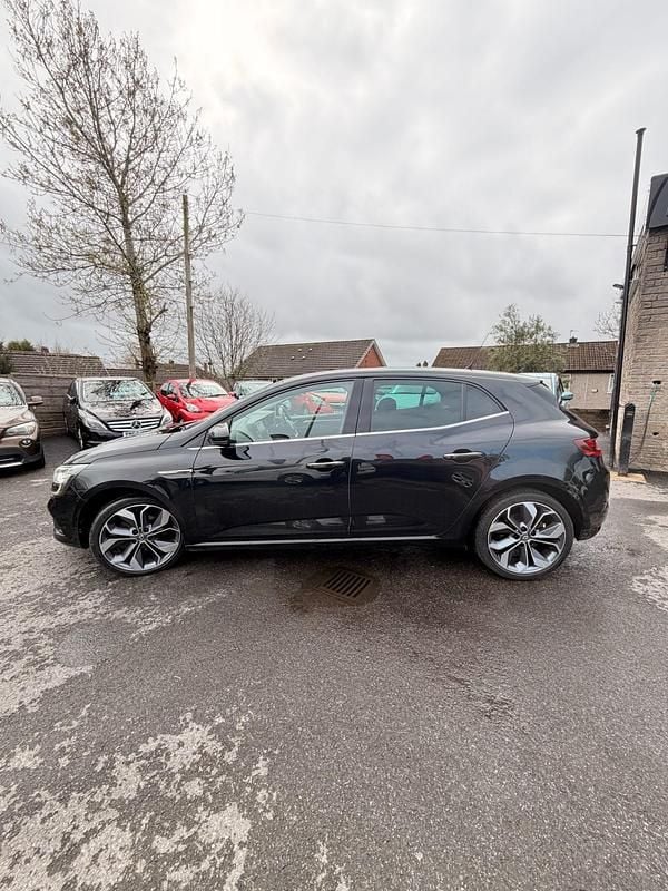 Used Renault Mégane IV Signature 130 HP (95 kW) 2016 Black Hatchback