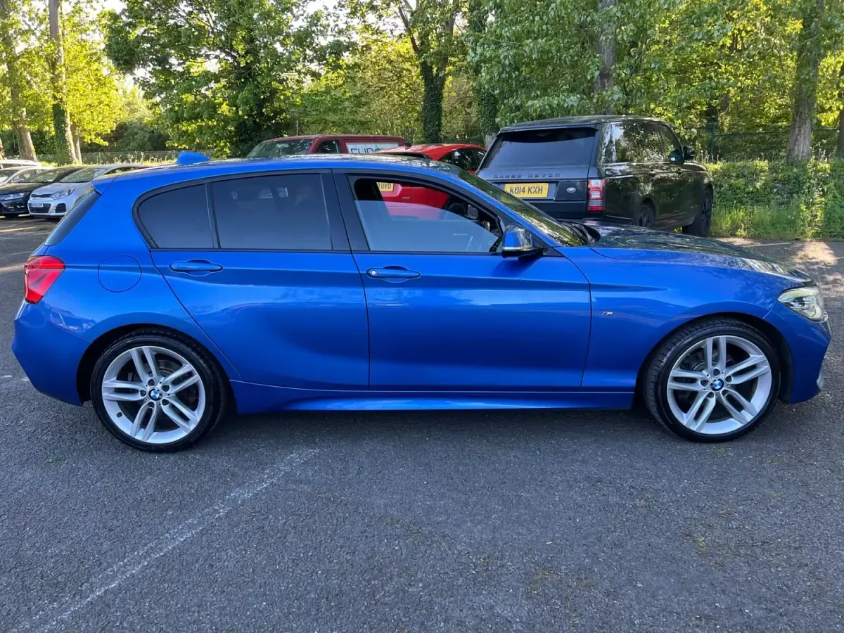 Begagnad BMW 120 M Sport 2016 Blå Halvkombi