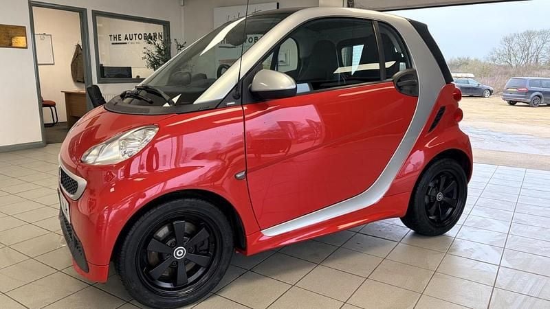 Used Smart ForTwo Coupé Passion 54 HP (39 kW) 2013 Red Coupe