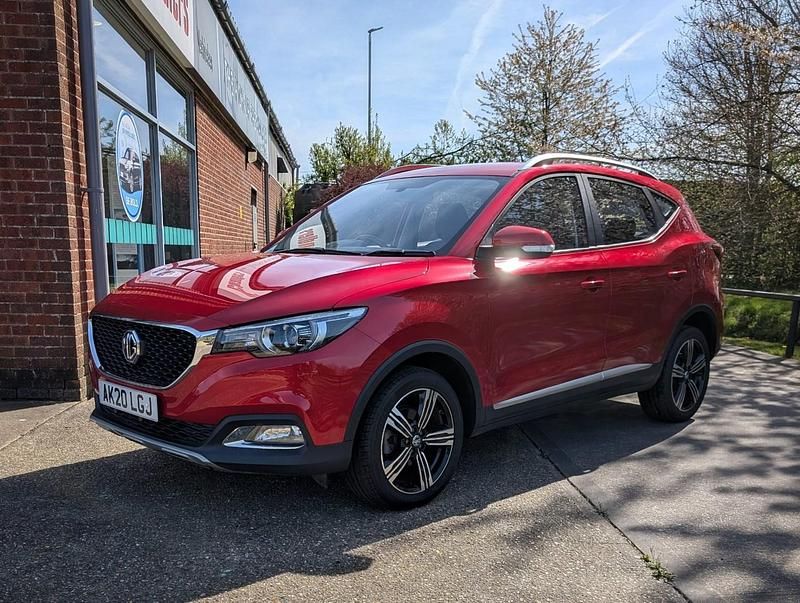 Używany MG ZS Exclusive 111 KM (81 kW) 2020 Czerwony SUV