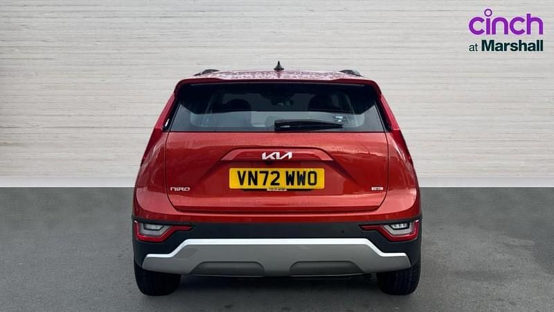 Used Kia Niro 139 HP (102 kW) 2022 Orange SUV