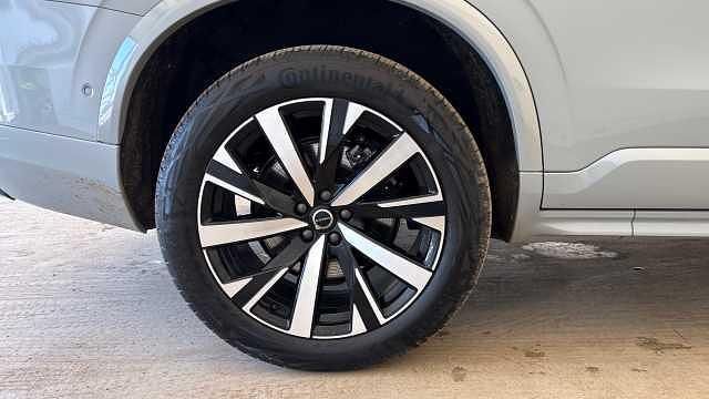 Used Volvo XC90 Plus 247 HP (181 kW) 2025 SUV