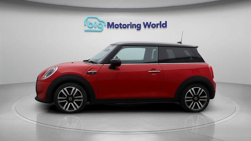 Used Mini Cooper S Hatch 135 kW (184 HP) 2022 Red Hatchback