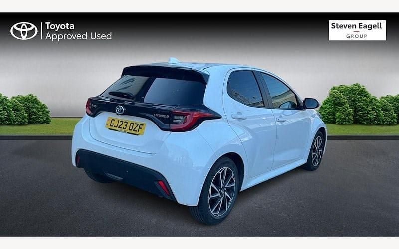 Used Toyota Yaris Hybrid Design 116 HP (85 kW) 2026 Hatchback