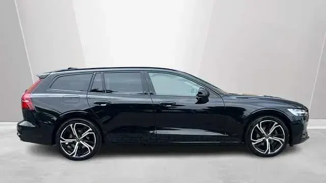 Used Volvo V60 Ultra 194 HP (142 kW) 2026 Estate