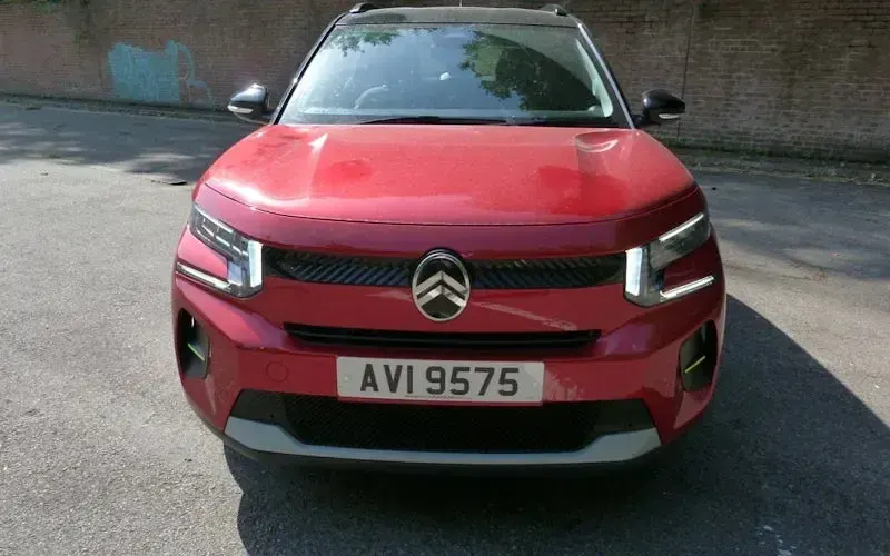 Used Citroën C3 101 HP (74 kW) 2025 Red SUV
