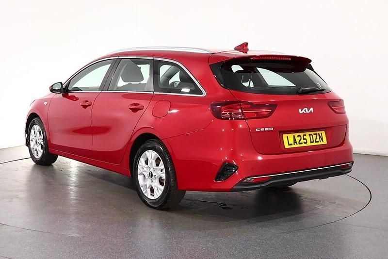 Used Kia Ceed Sportswagon 138 HP (101 kW) 2025 Red Estate