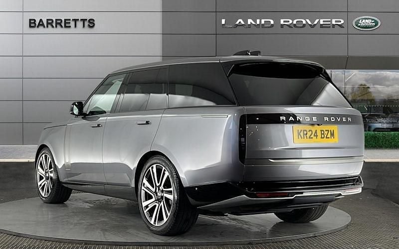 Used Land Rover Range Rover HSE 300 HP (220 kW) 2025 SUV