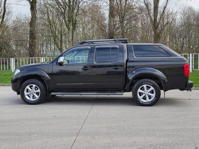 Used Nissan Navara Tekna 2014 Black Pickup