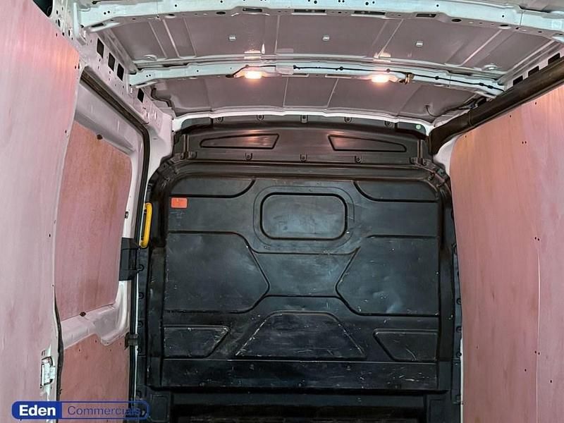 Używany Ford Transit 130 KM (95 kW) 2021 Biały Van