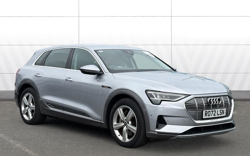 Usado Audi e-tron 230 kW (313 CV) 2022 SUV