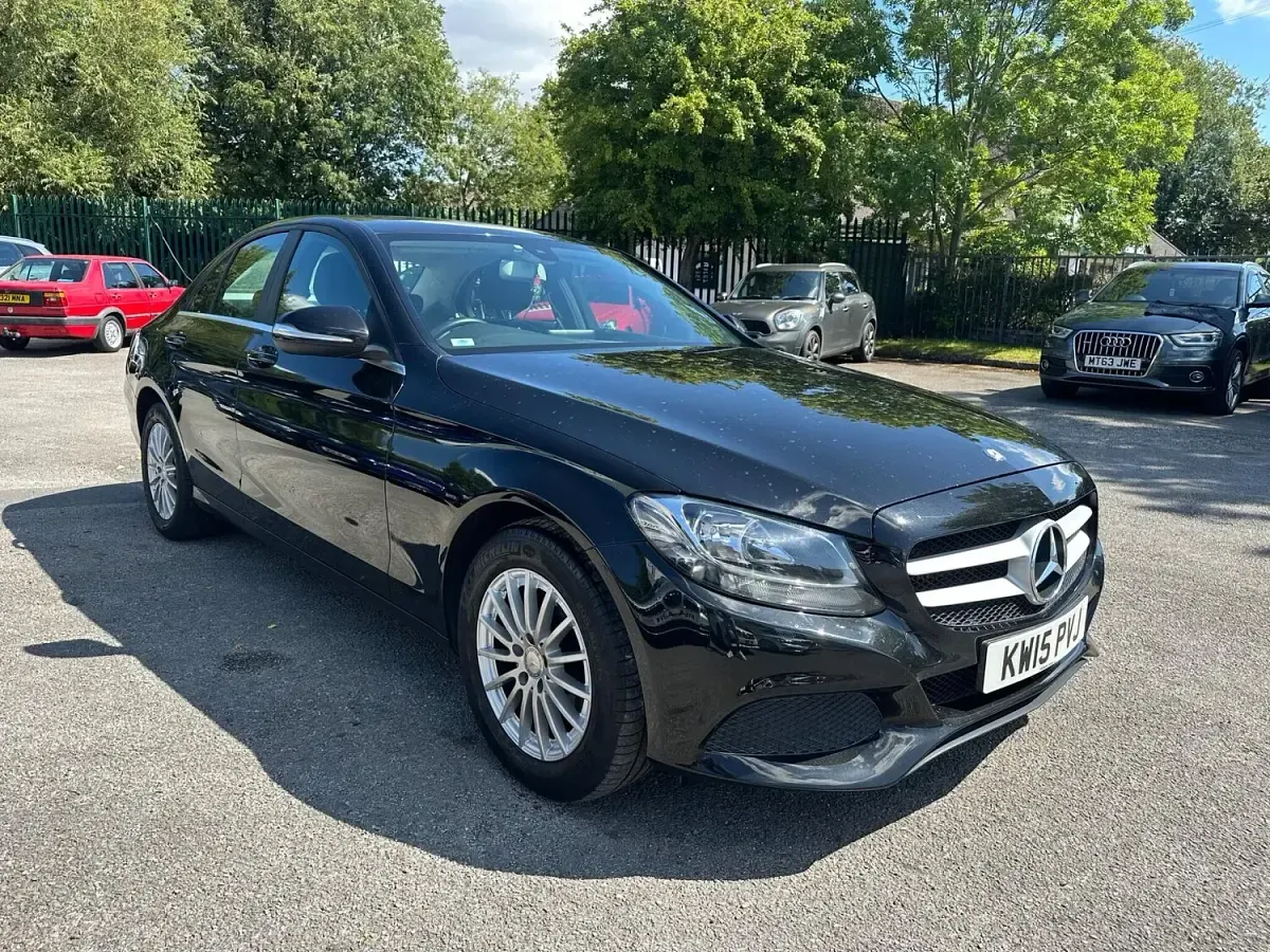 Used Mercedes C200 Executive 184 HP (135 kW) 2015 Black Sedan