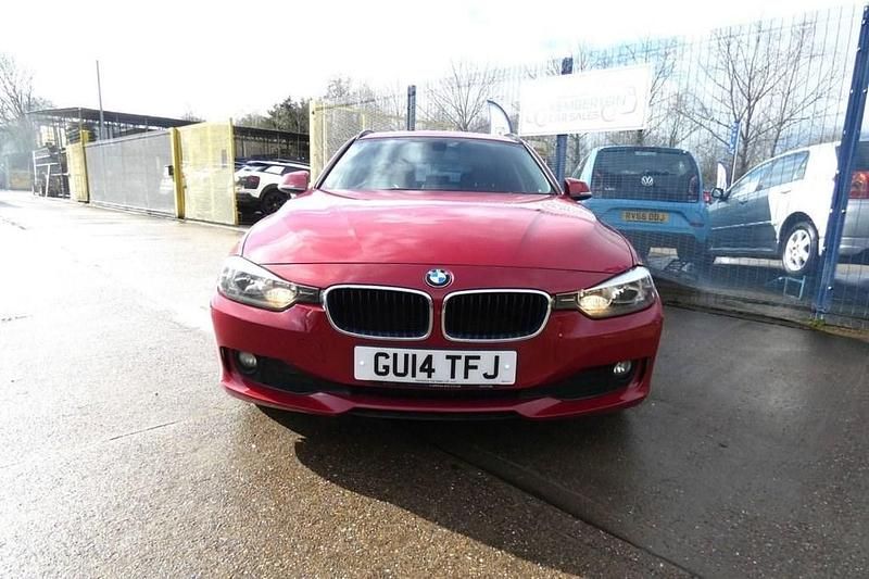 Used BMW 320 Efficient Dynamics 2014 Red Estate