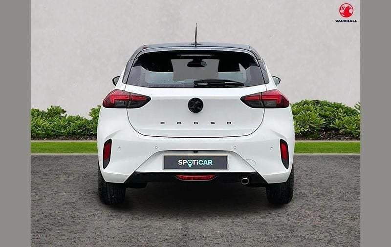 Used Vauxhall Corsa S 99 HP (72 kW) 2023 White Hatchback