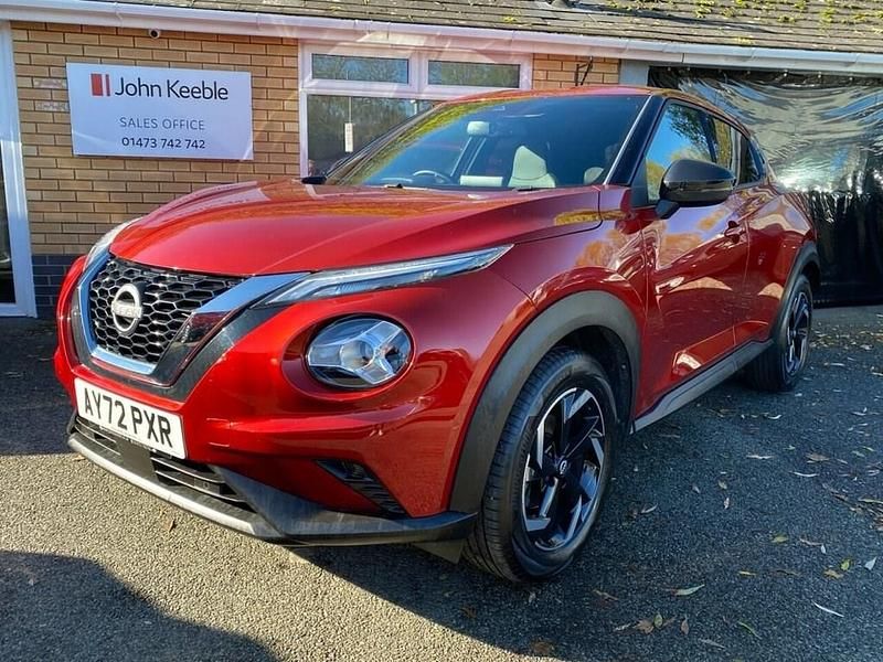 Used Nissan Juke N-Connecta 114 HP (83 kW) 2022 Red SUV