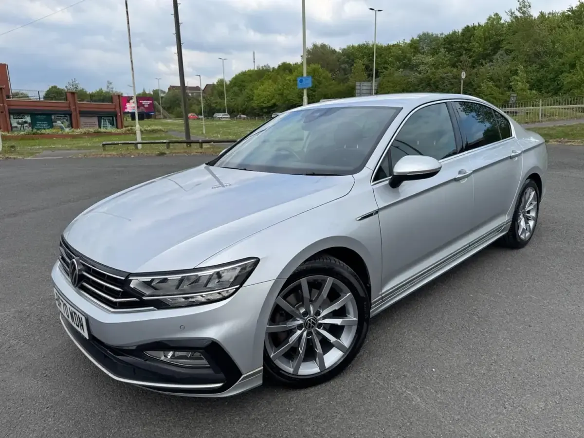 Used VW Passat R-line 150 HP (110 kW) 2021 Silver Sedan