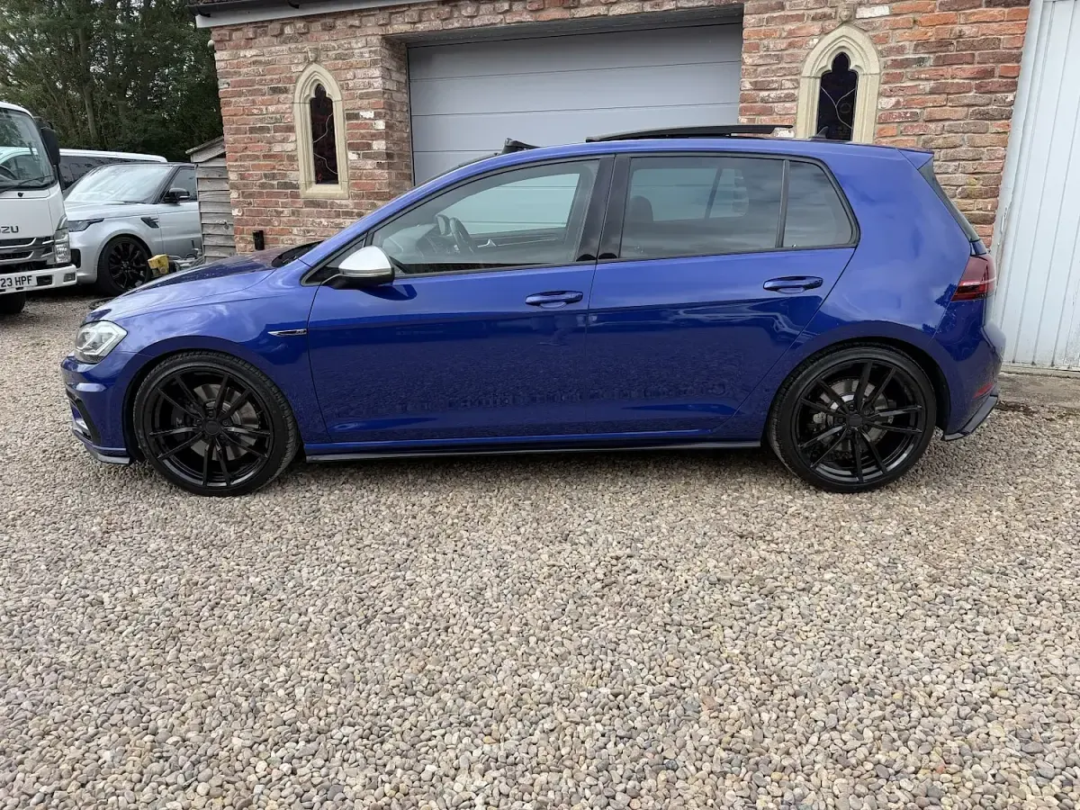 Used VW Golf VII R 300 HP (220 kW) 2019 Blue Hatchback