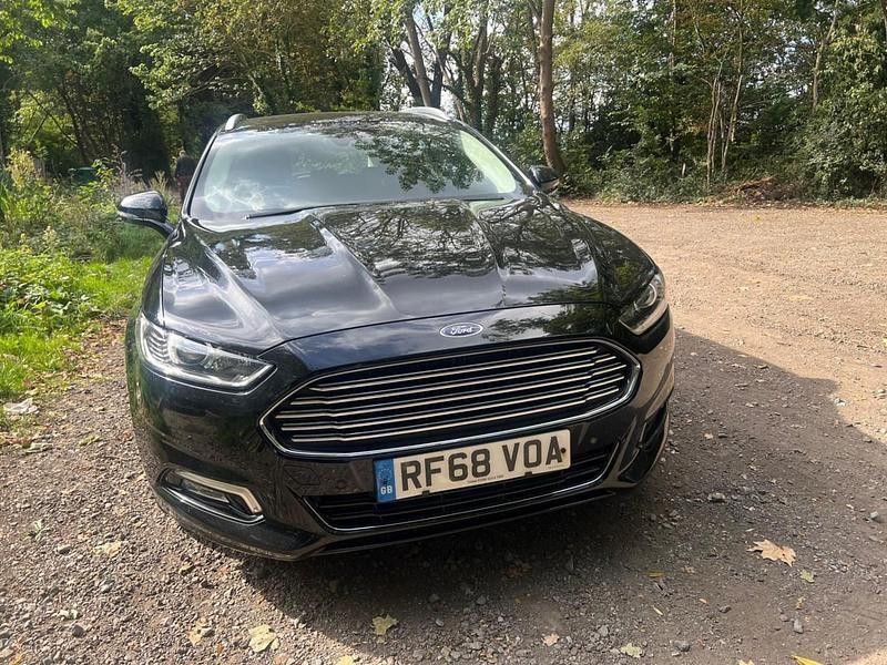 Black Used 2018 Ford Mondeo Titanium Estate | £6,995 (Good price) - Image 1/4