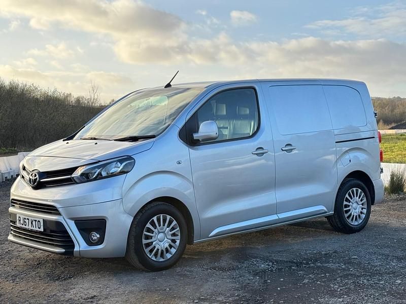 Used Toyota Proace Comfort 2018 Silver MPV