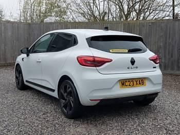 Gebraucht Renault Clio V Engineered 145 PS (106 kW) 2023 Weiß Kleinwagen