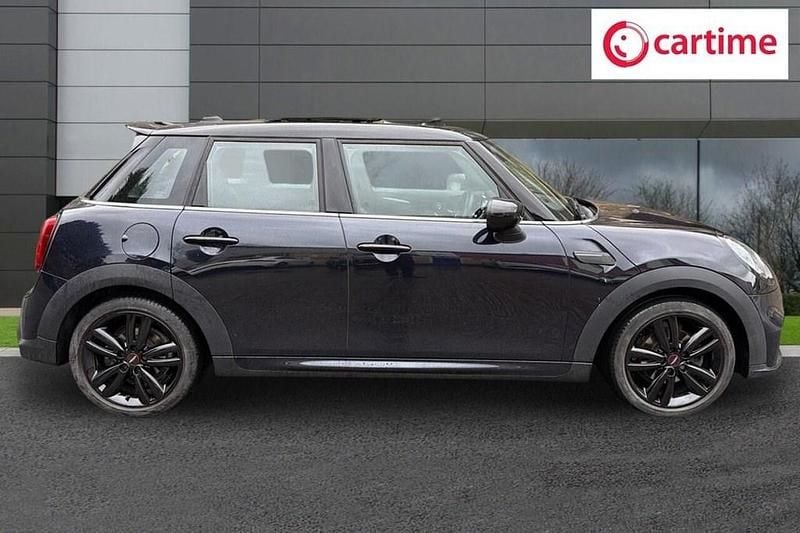Used Mini Cooper Hatch 136 HP (100 kW) 2022 Black Hatchback