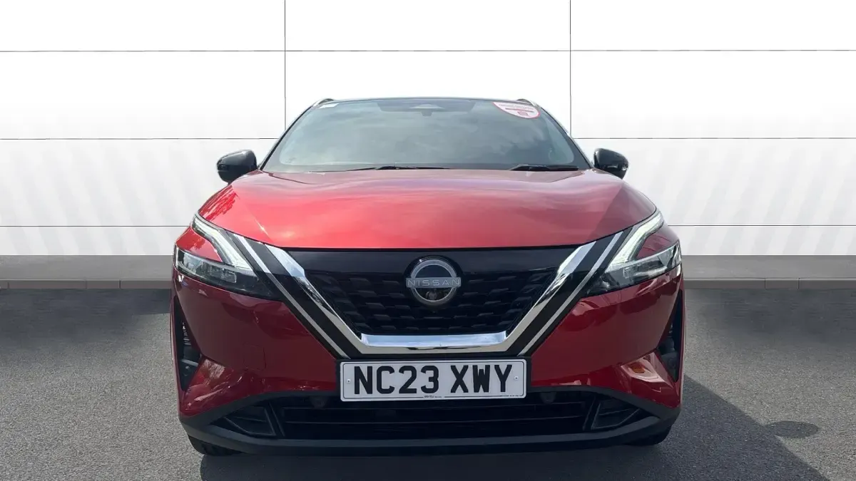 Used Nissan Qashqai Tekna 190 HP (139 kW) 2023 Red SUV