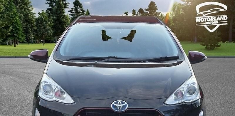 Used Toyota Yaris Hybrid 2015 Black