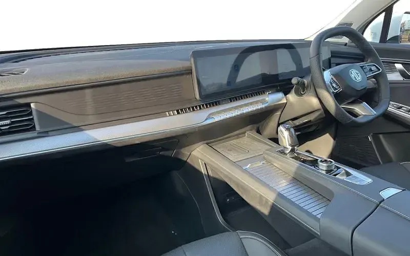 New MG MGS9 299 HP (219 kW) 2026 SUV