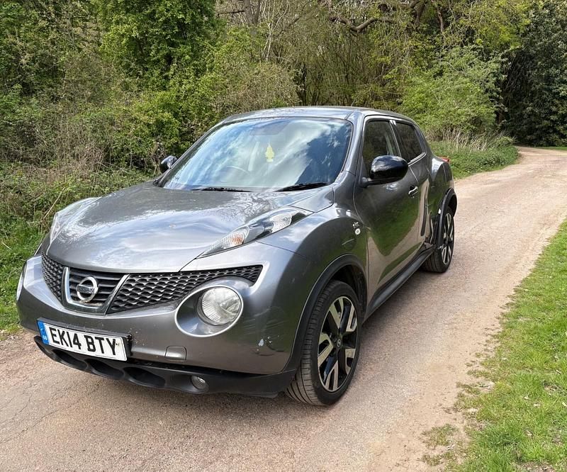 Usado Nissan Juke N-TEC 2014 Gris SUV