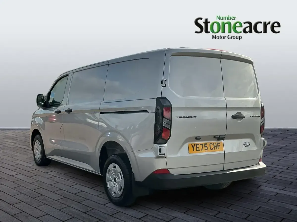 Begagnad Ford Transit Custom Trend 136 HK (100 kW) 2025 Silver Van