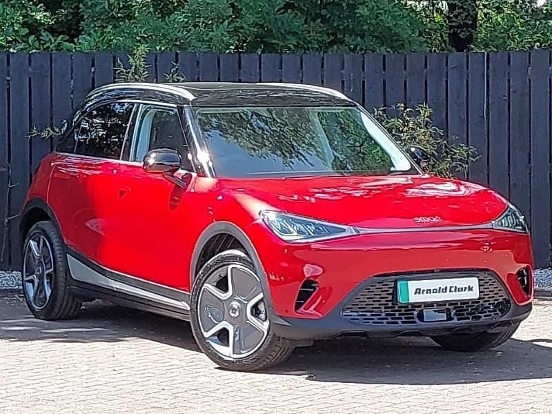 Red New 2025 Smart #1 Edition #1 SUV | £33,498 (A bit pricey) - Image 1/4