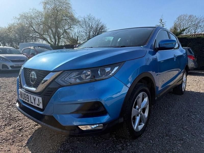 Used Nissan Qashqai Acenta Premium 115 HP (84 kW) 2019 Blue SUV