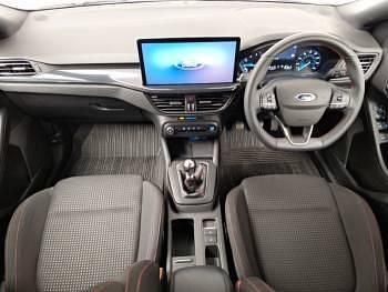 Used Ford Focus ST-Line 125 HP (91 kW) 2023 White Hatchback