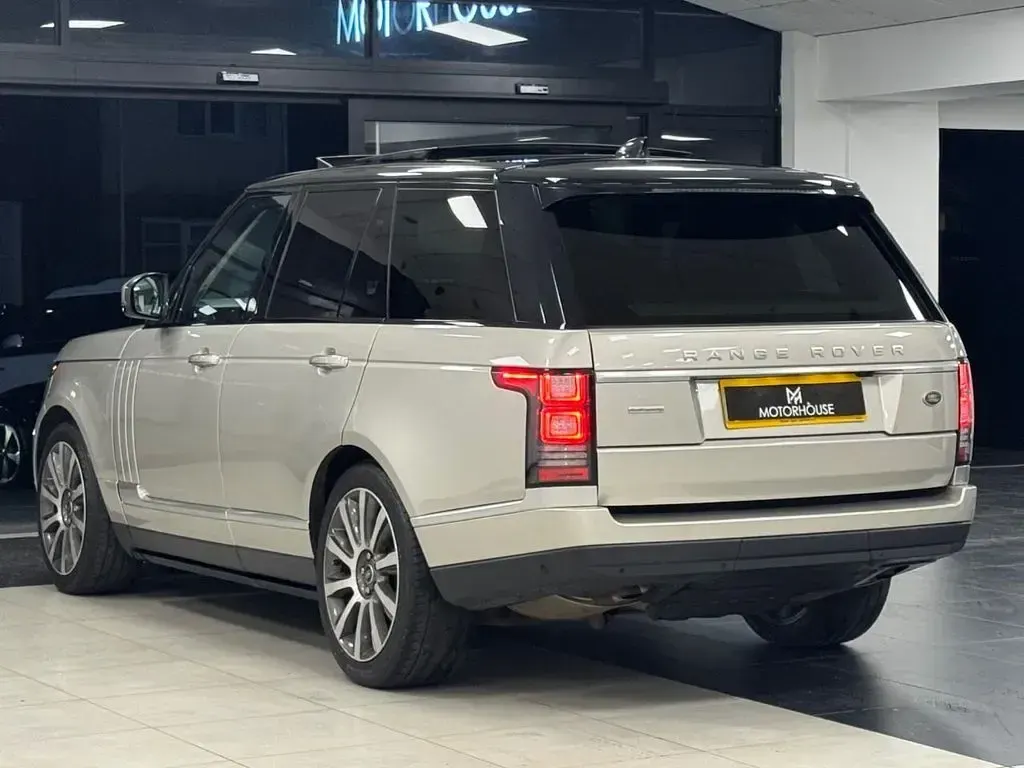 Used Land Rover Range Rover Autobiography 306 HP (225 kW) 2017 Gold SUV
