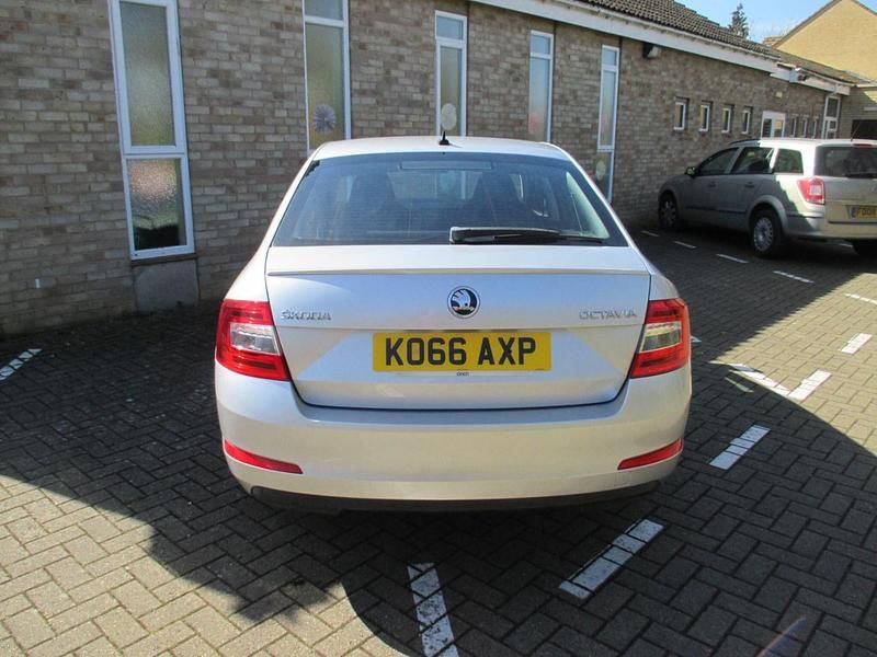 Used Skoda Octavia Sport 150 HP (110 kW) 2017 Silver Hatchback