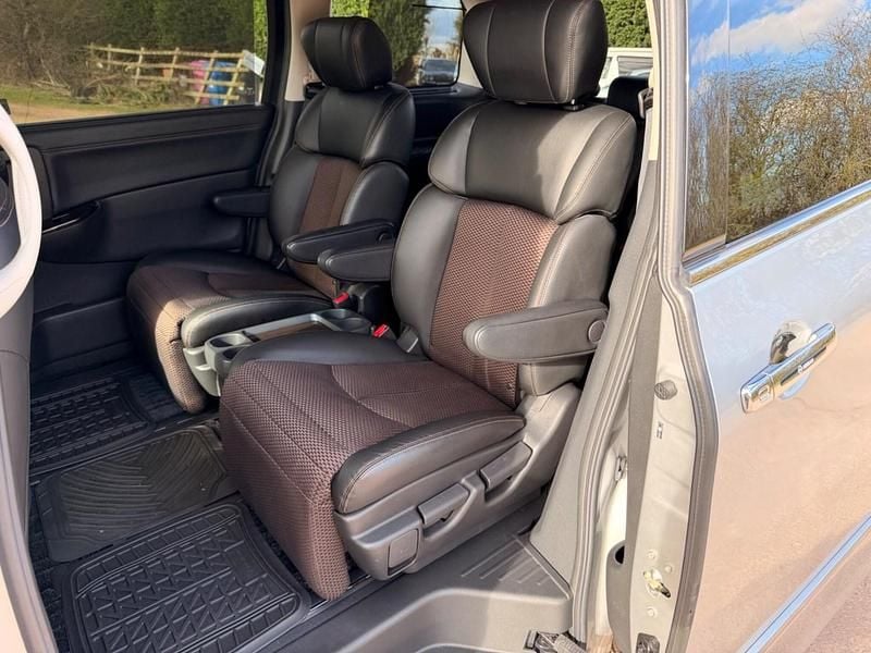 Used Nissan Elgrand 2024 Silver