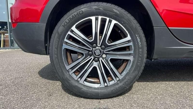 Used Seat Arona XCELLENCE 115 HP (84 kW) 2018 Red SUV