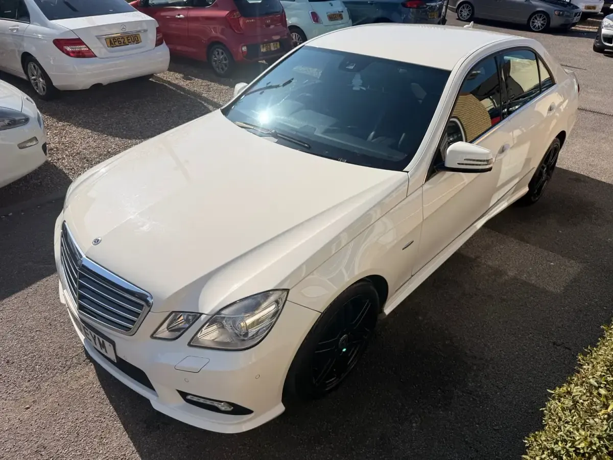Usado Mercedes E350 230 HP (169 kW) 2010 Branco Sedan