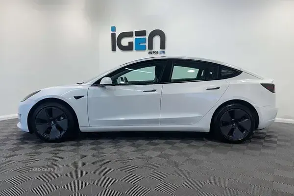Used Tesla Model 3 Long Range AWD 366 kW (498 HP) 2022 White Sedan