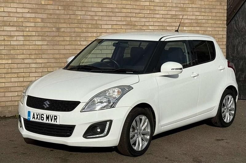 White Used 2016 Suzuki Swift SZ4 Hatchback | £7,275 (Fair price) - Image 1/1