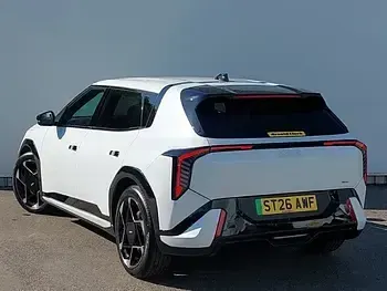 New Kia EV4 GT-Line 147 kW (201 HP) 2026 White Hatchback