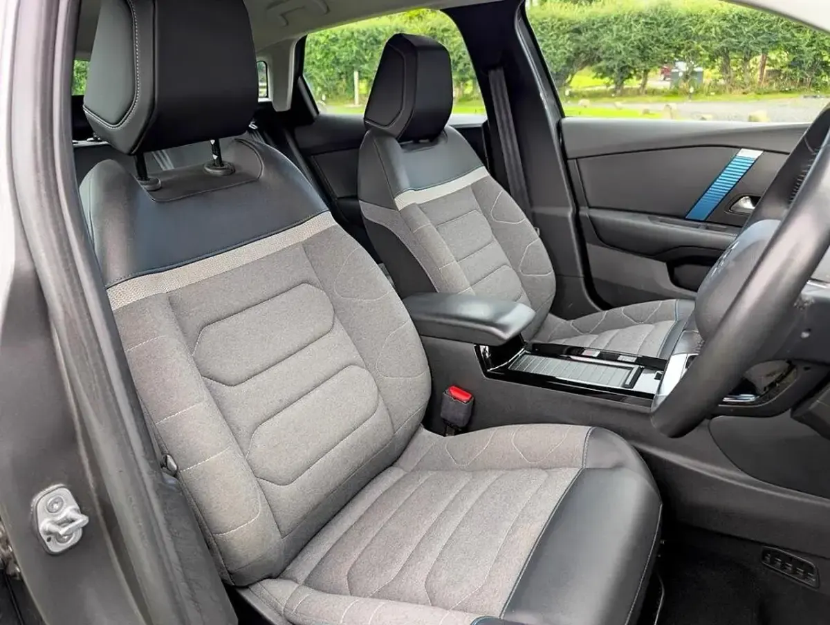 Used Citroën e-C4 100 kW (136 HP) 2022 Grey Hatchback