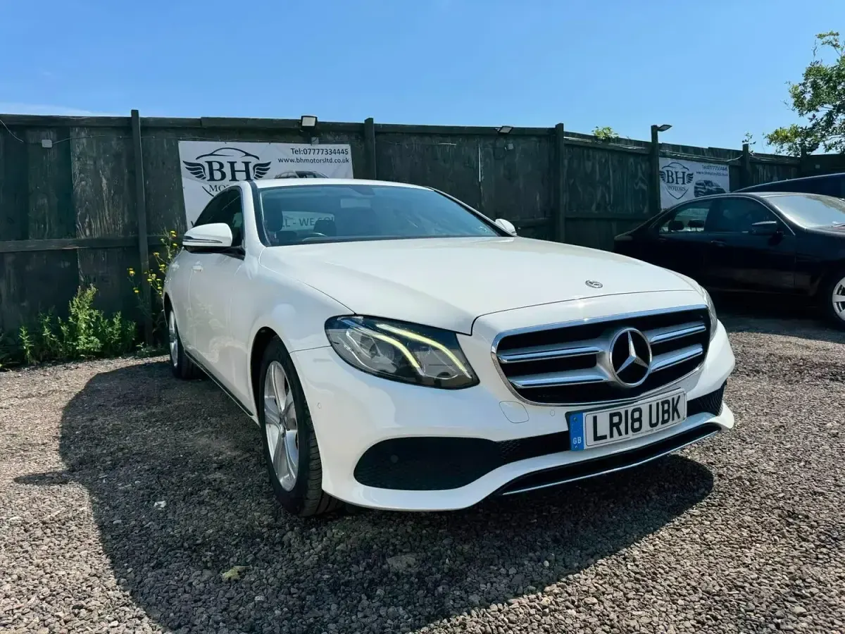 Used Mercedes E220 SE 194 HP (142 kW) 2018 White Sedan