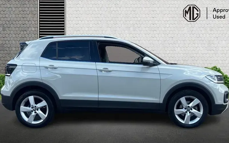 Used VW T-Cross SEL 110 HP (80 kW) 2022 SUV
