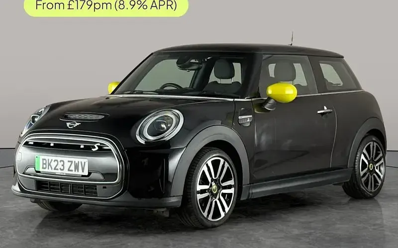 Używany Mini Cooper Level 2 135 kW (184 KM) 2023 Hatchback