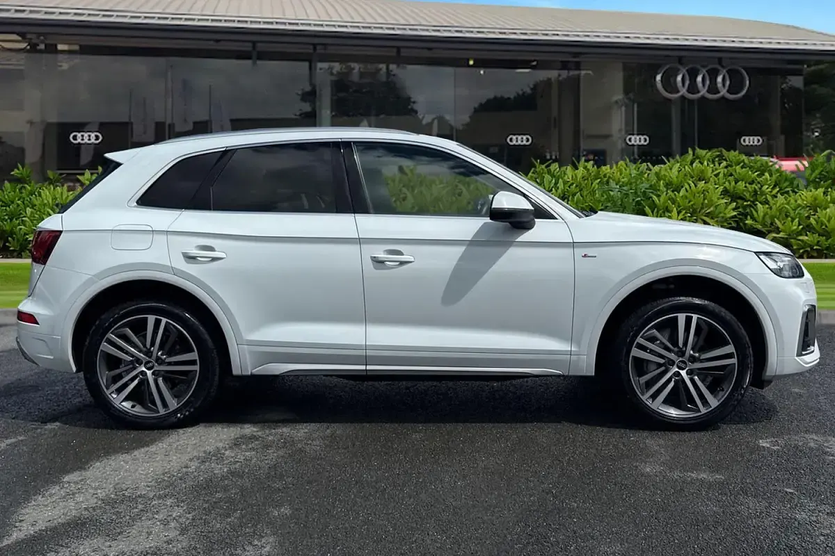 Used Audi Q5 Competition 367 HP (269 kW) 2021 White SUV
