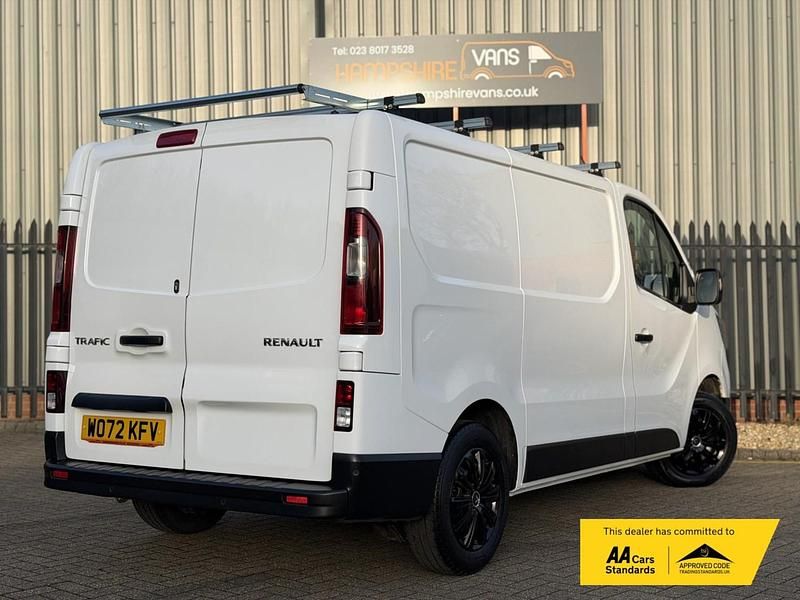 Used Renault Trafic Business 2023 White MPV