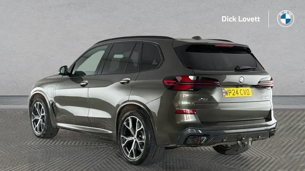 Usado BMW X5 M Sport 490 CV (360 kW) 2024 Verde SUV
