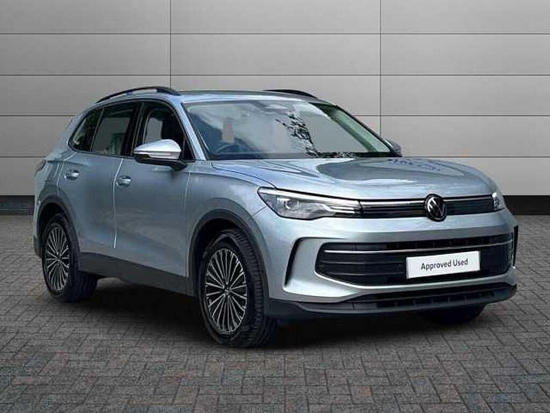 Used 2025 VW Tiguan SUV | £30,498 (Fair price) - Image 1/4